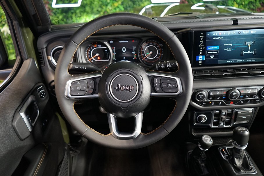 Jeep Wrangler 2.0 T Sahara