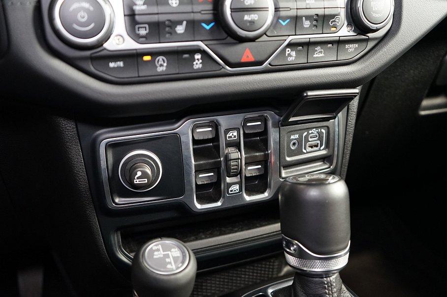 Jeep Wrangler 2.0 T Sahara