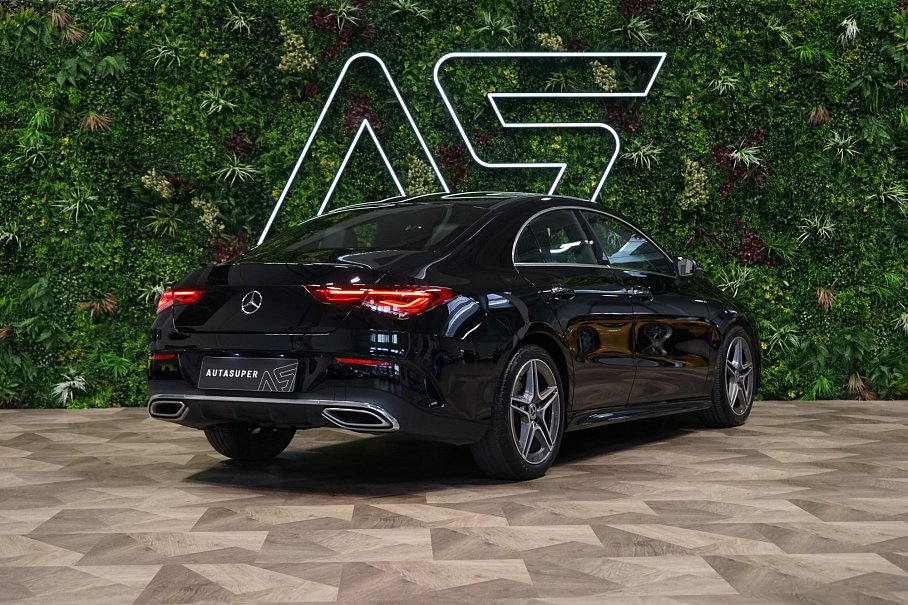 Mercedes-Benz CLA 180