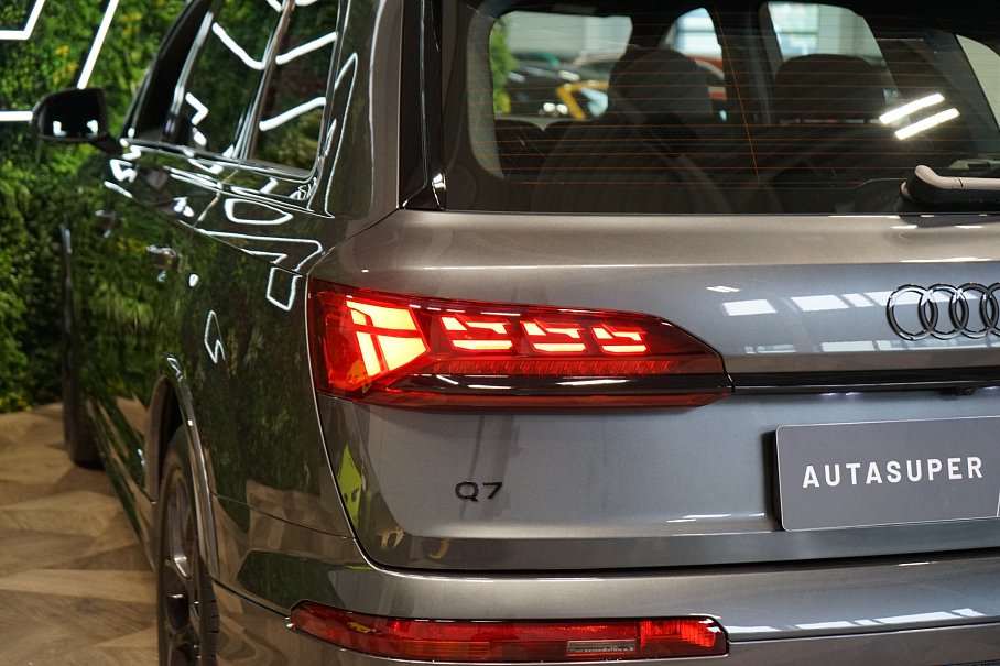 Audi Q7 50 TDI quattro