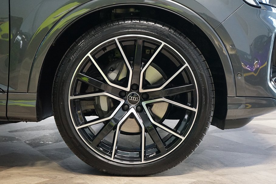 Audi Q7 50 TDI quattro