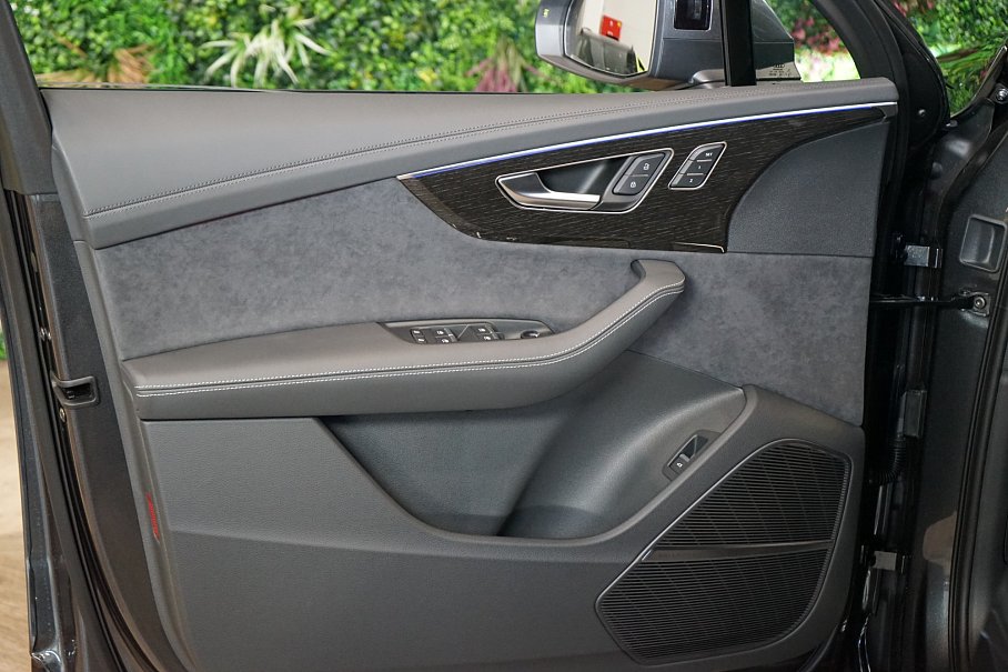 Audi Q7 50 TDI quattro