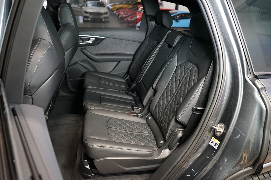 Audi Q7 50 TDI quattro