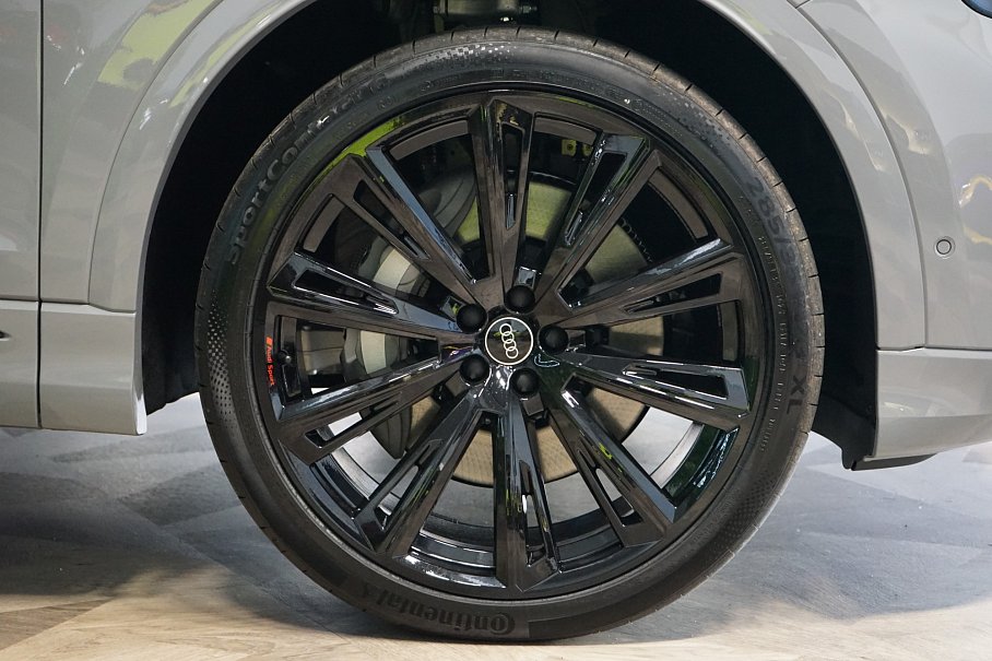 Audi Q8 TFSI e quattro