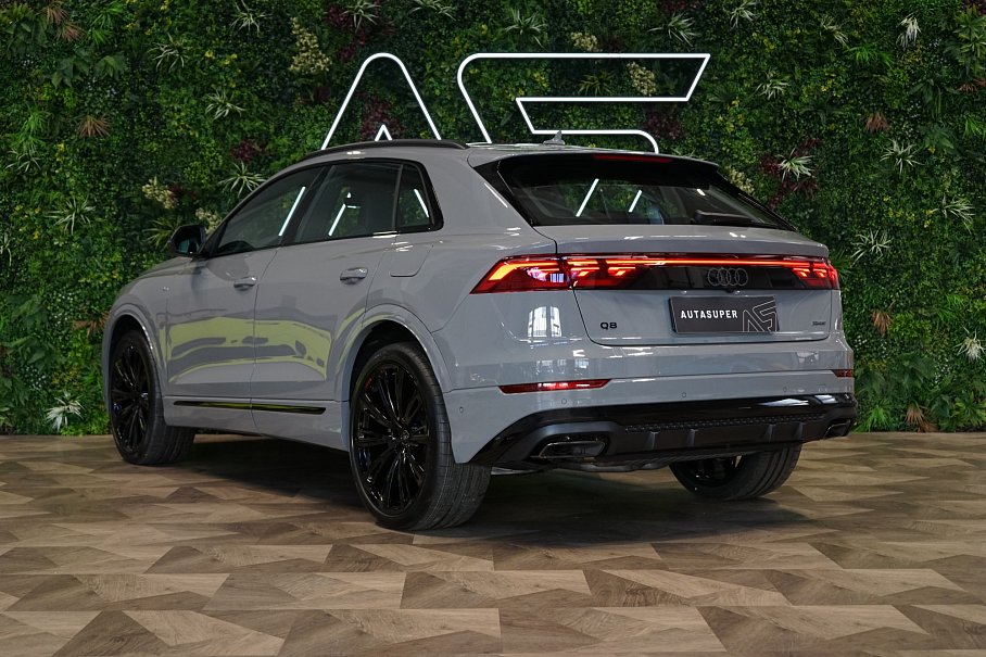 Audi Q8 TFSI e quattro
