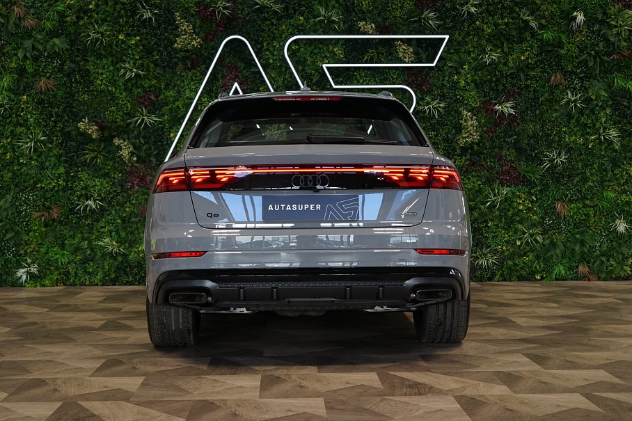 Audi Q8 TFSI e quattro