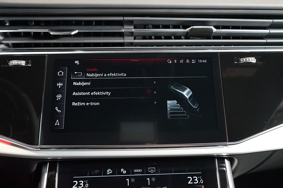 Audi Q8 TFSI e quattro