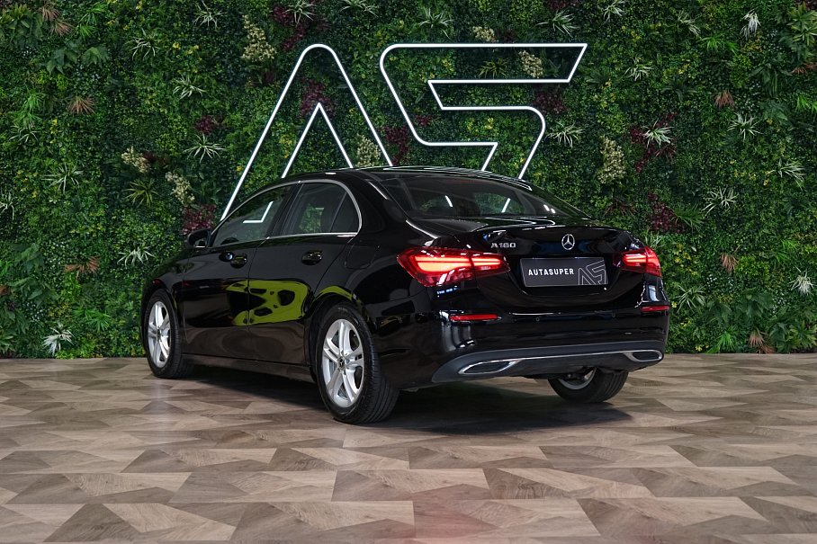 Mercedes-Benz Třída A 180