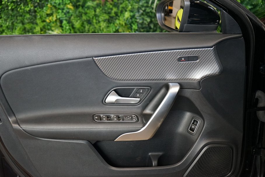 Mercedes-Benz Třída A 180