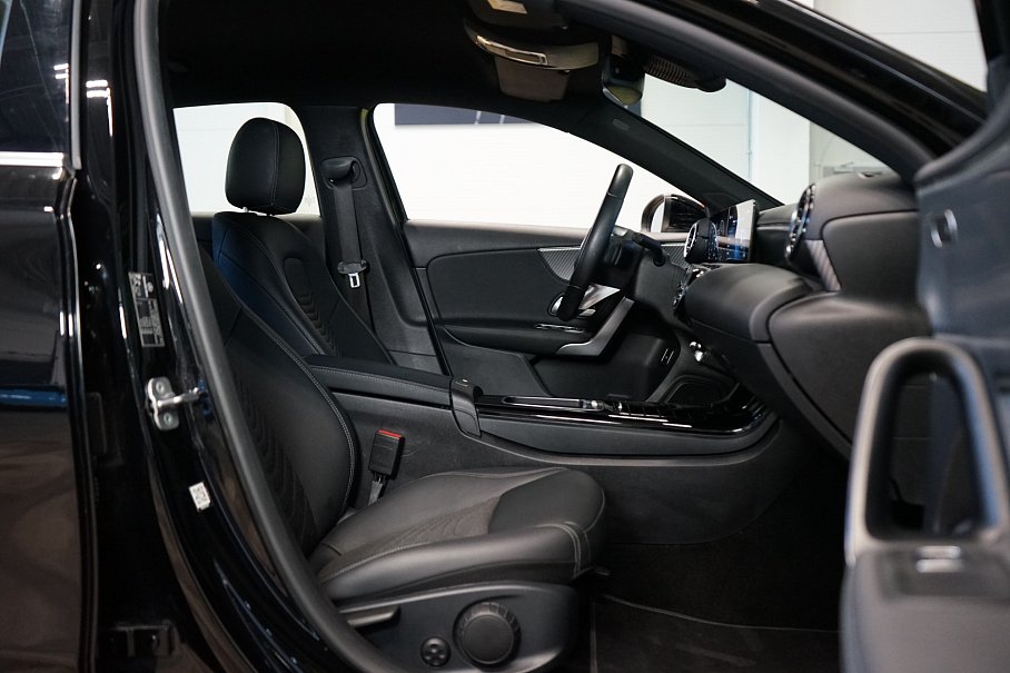 Mercedes-Benz Třída A 180