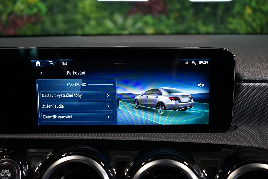 Mercedes-Benz Třída A 180