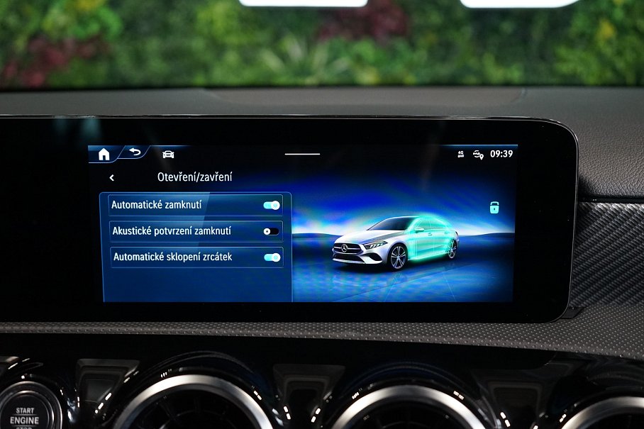 Mercedes-Benz Třída A 180