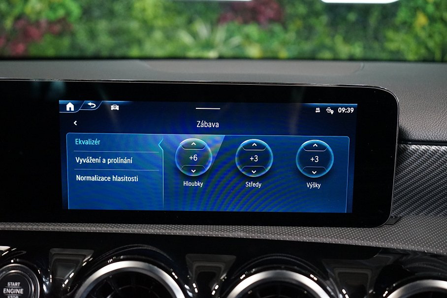 Mercedes-Benz Třída A 180