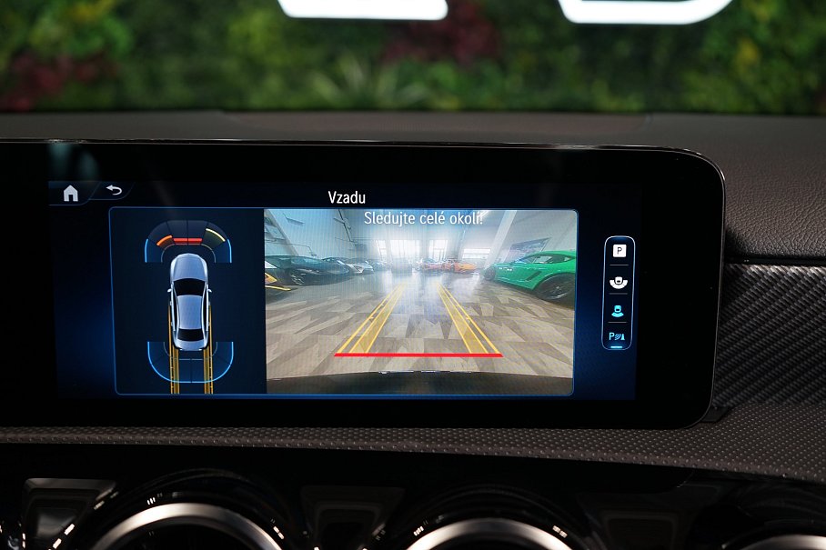 Mercedes-Benz Třída A 180