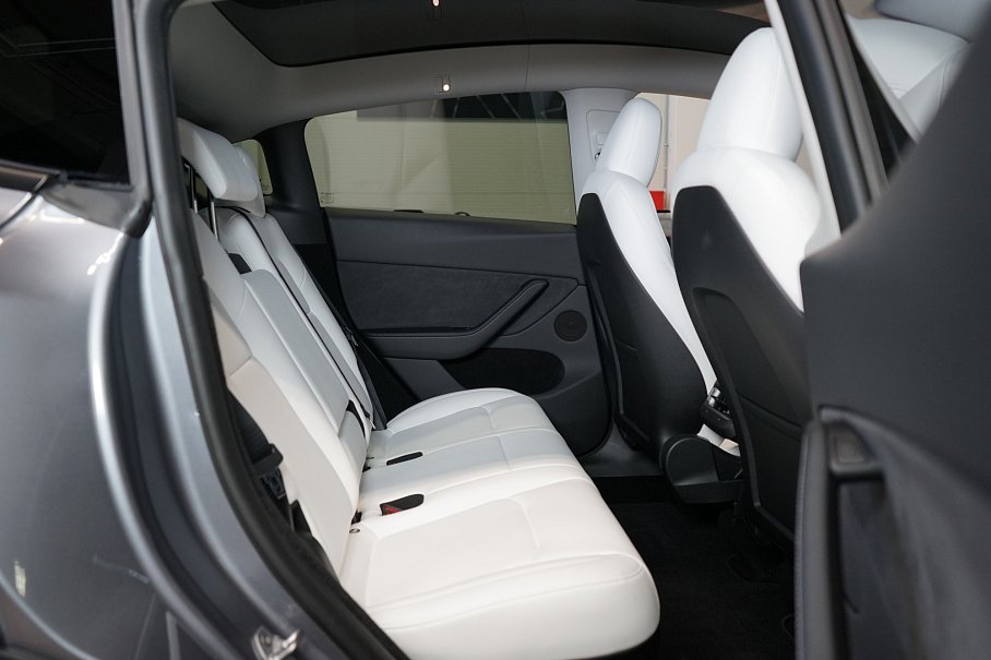 Tesla Model Y Dual Motor Performance