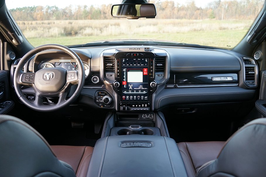 Dodge RAM 2500 Heavy Duty 6.4L HEMI