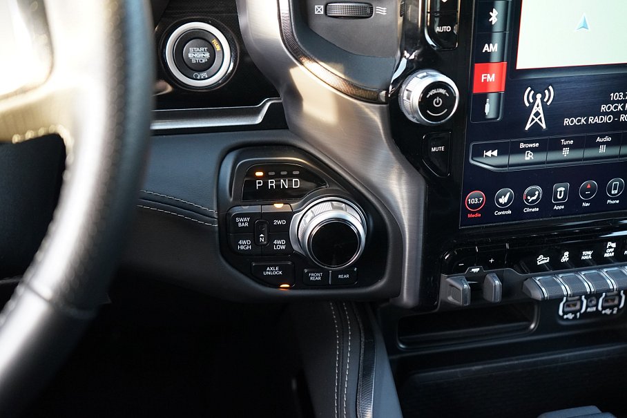 Dodge RAM 2500 Heavy Duty 6.4L HEMI