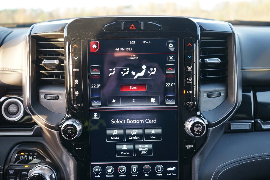 Dodge RAM 2500 Heavy Duty 6.4L HEMI