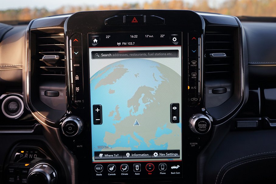 Dodge RAM 2500 Heavy Duty 6.4L HEMI