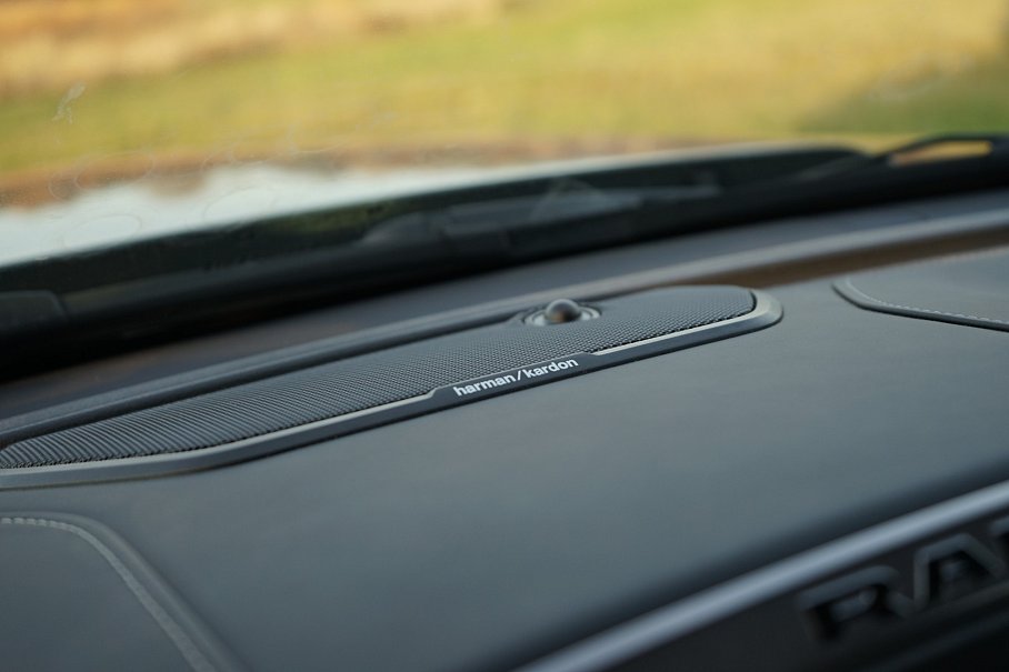 Dodge RAM 2500 Heavy Duty 6.4L HEMI