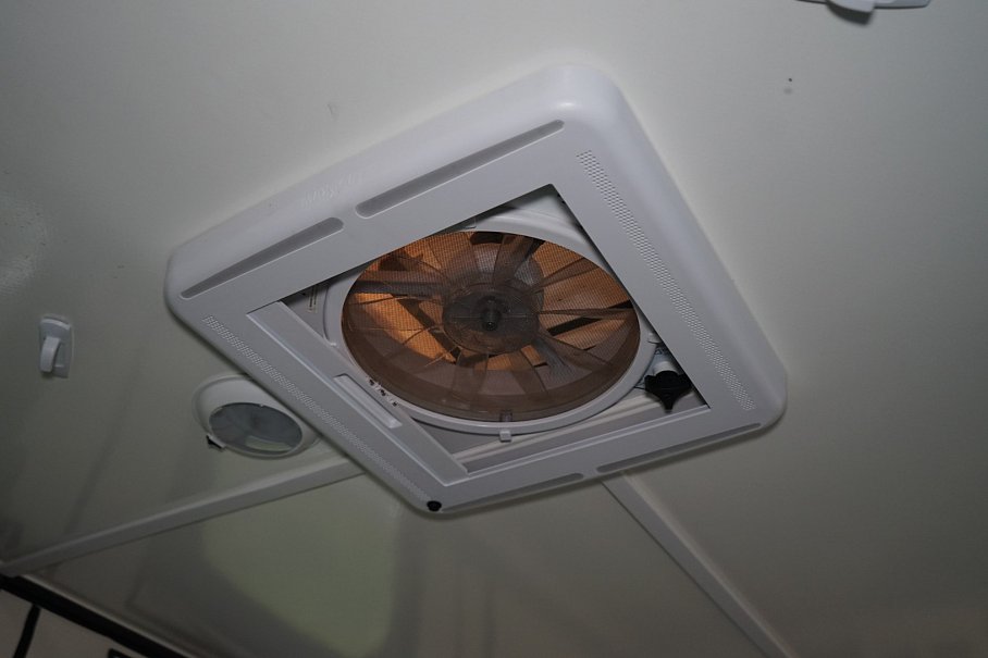 Dodge RAM 2500 Heavy Duty 6.4L HEMI