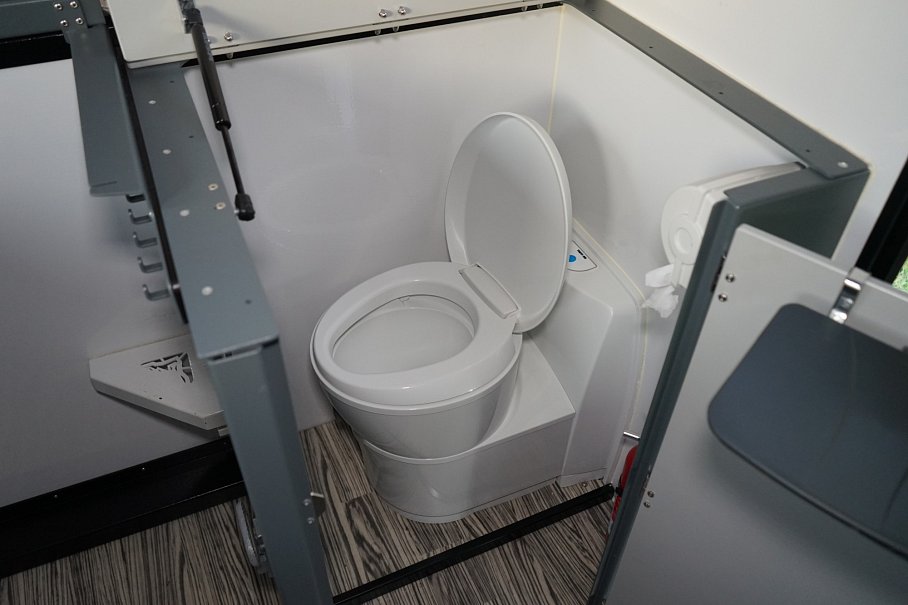 Dodge RAM 2500 Heavy Duty 6.4L HEMI