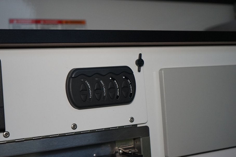 Dodge RAM 2500 Heavy Duty 6.4L HEMI