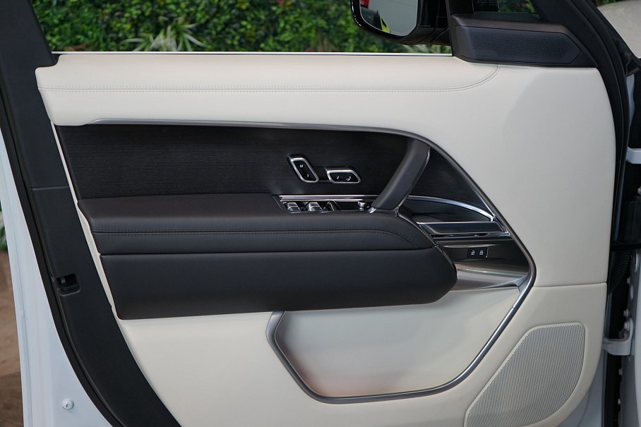 Land Rover Range Rover D350 Autobiography