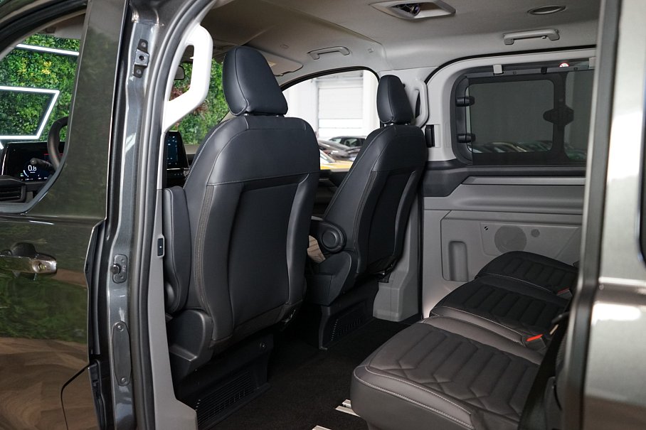 Ford Tourneo Custom 2.0 EcoBlue Titanium X