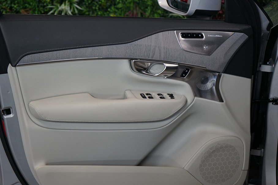 Volvo XC90 T8 AWD Recharge