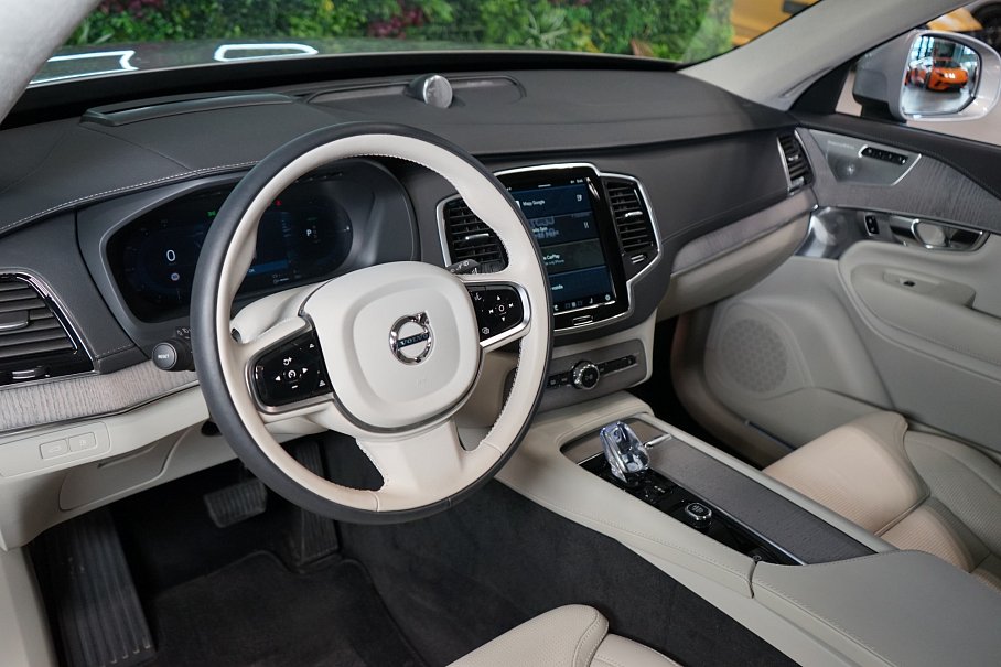 Volvo XC90 T8 AWD Recharge