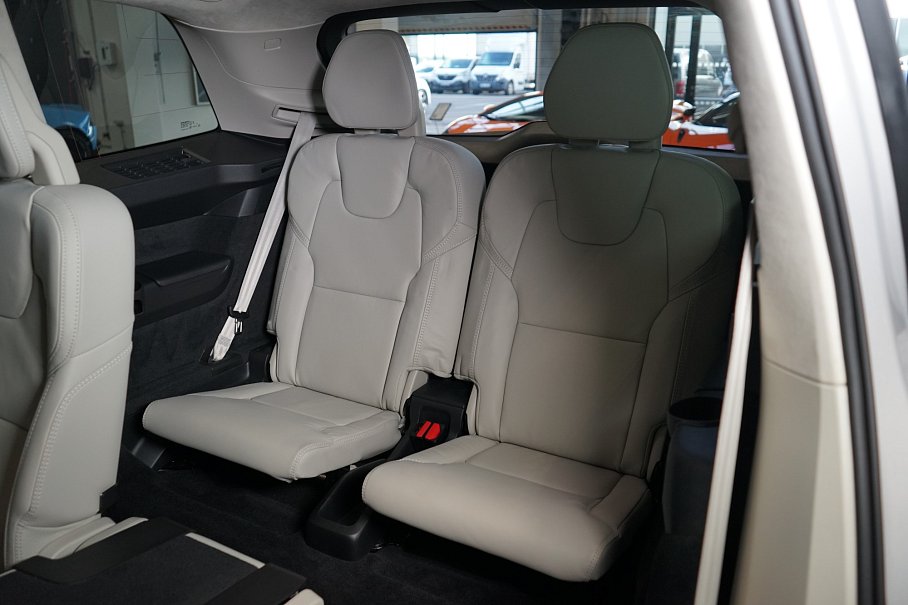 Volvo XC90 T8 AWD Recharge