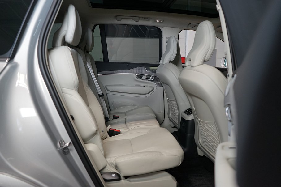 Volvo XC90 T8 AWD Recharge