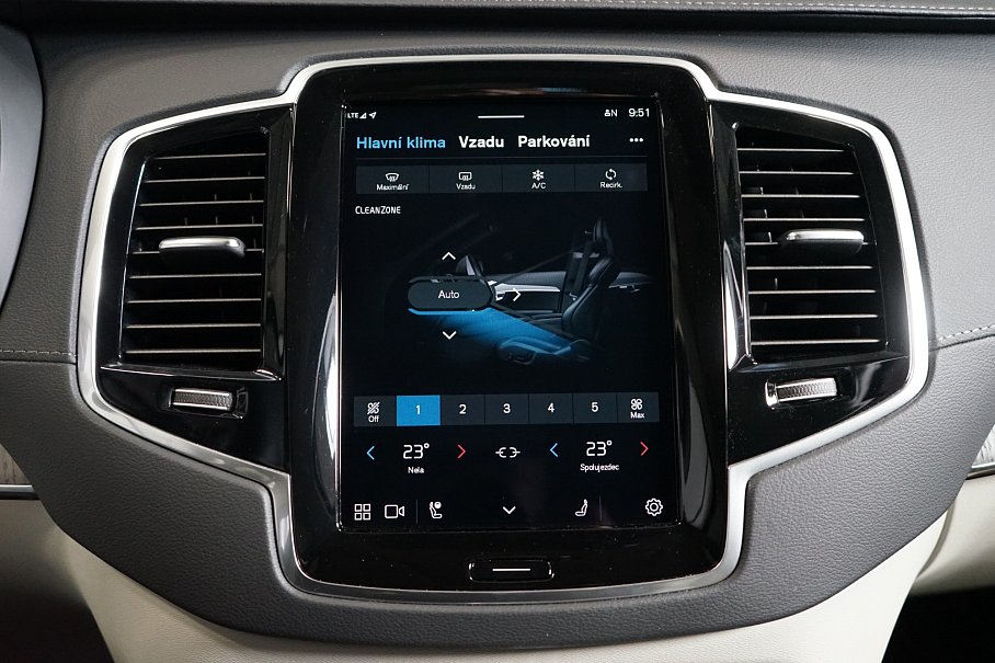 Volvo XC90 T8 AWD Recharge