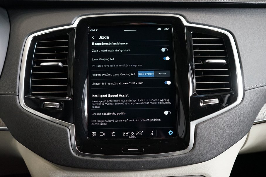 Volvo XC90 T8 AWD Recharge