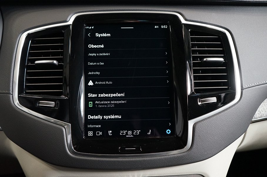 Volvo XC90 T8 AWD Recharge