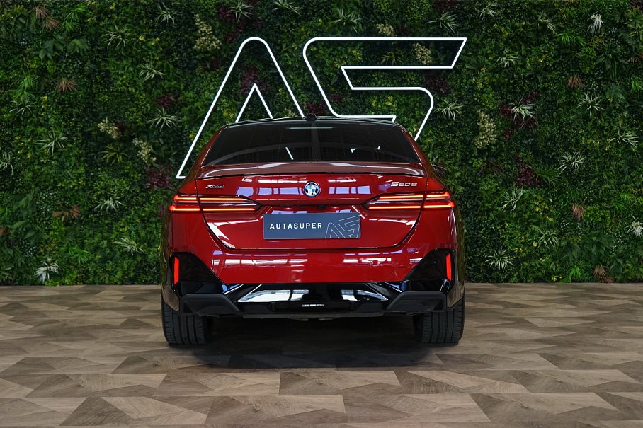 BMW Řada 5 550e xDrive