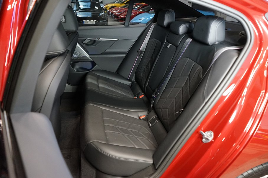 BMW Řada 5 550e xDrive