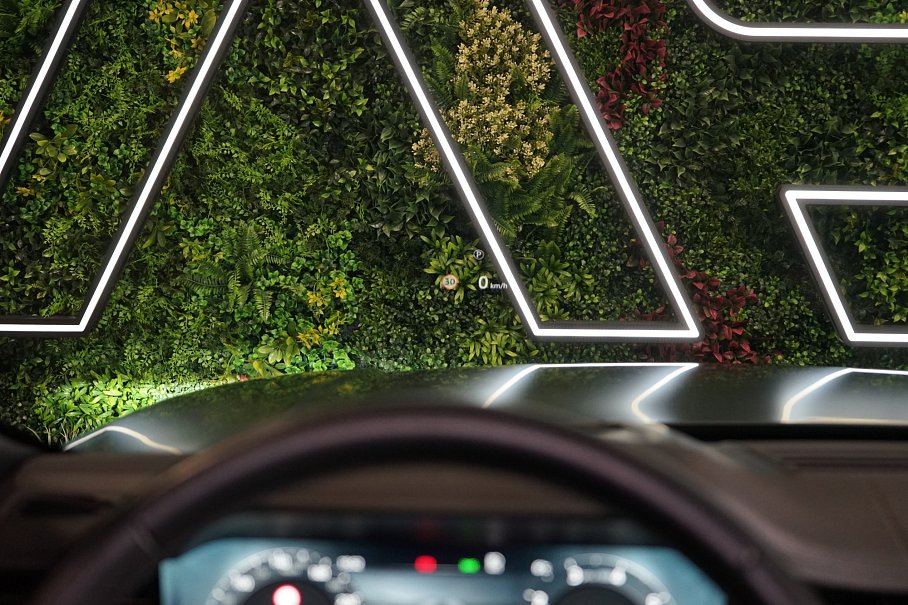 Land Rover Range Rover P530