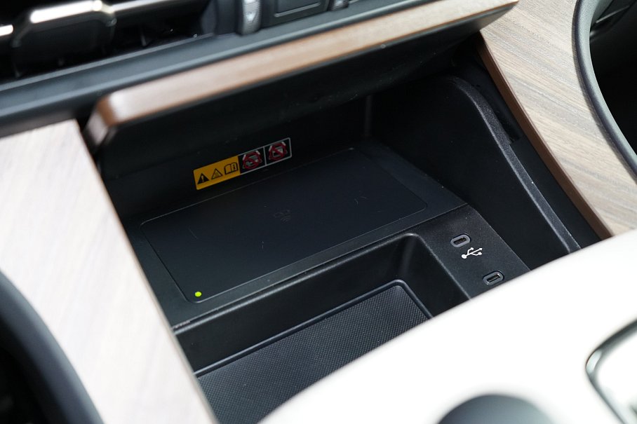 Lexus LM 350h  Luxury