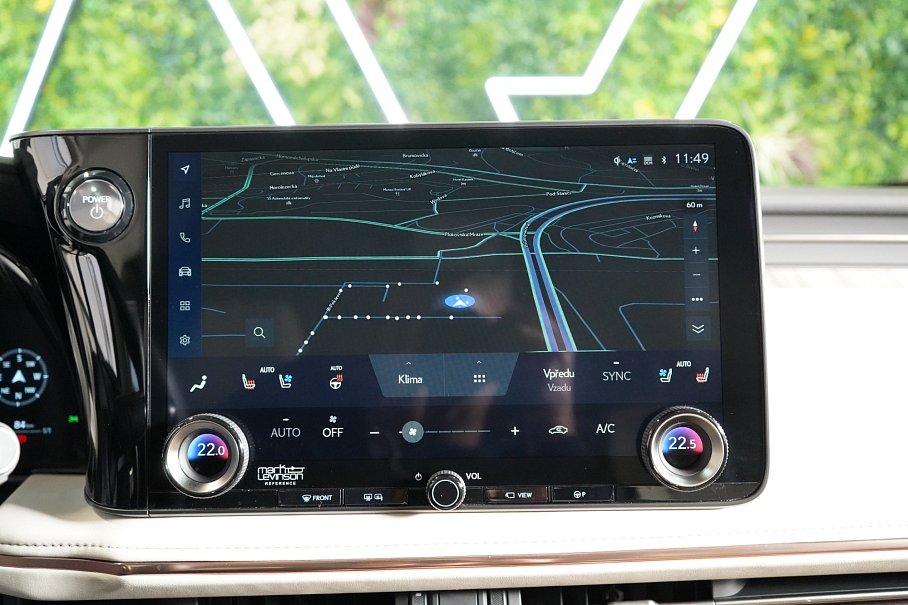 Lexus LM 350h  Luxury