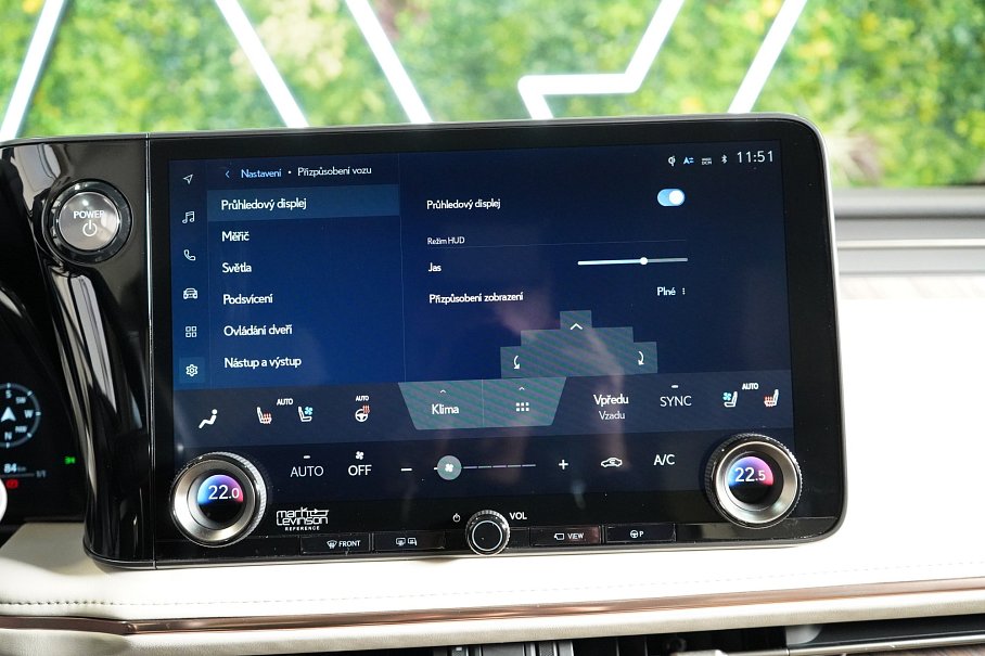 Lexus LM 350h  Luxury