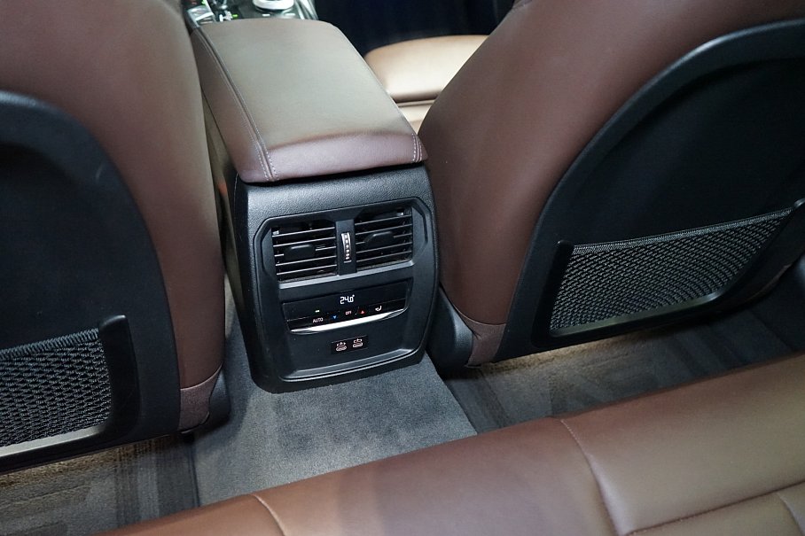 BMW Řada 3 320d xDrive Touring