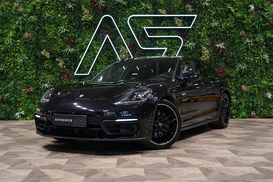 Porsche Panamera 4 E-Hybrid