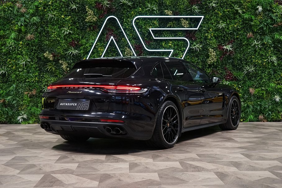 Porsche Panamera 4 E-Hybrid
