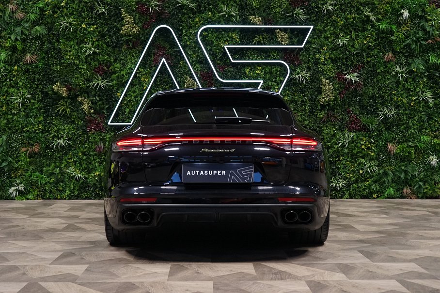 Porsche Panamera 4 E-Hybrid
