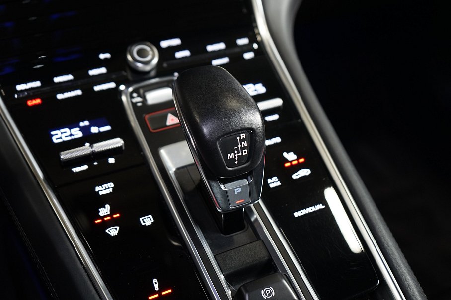 Porsche Panamera 4 E-Hybrid