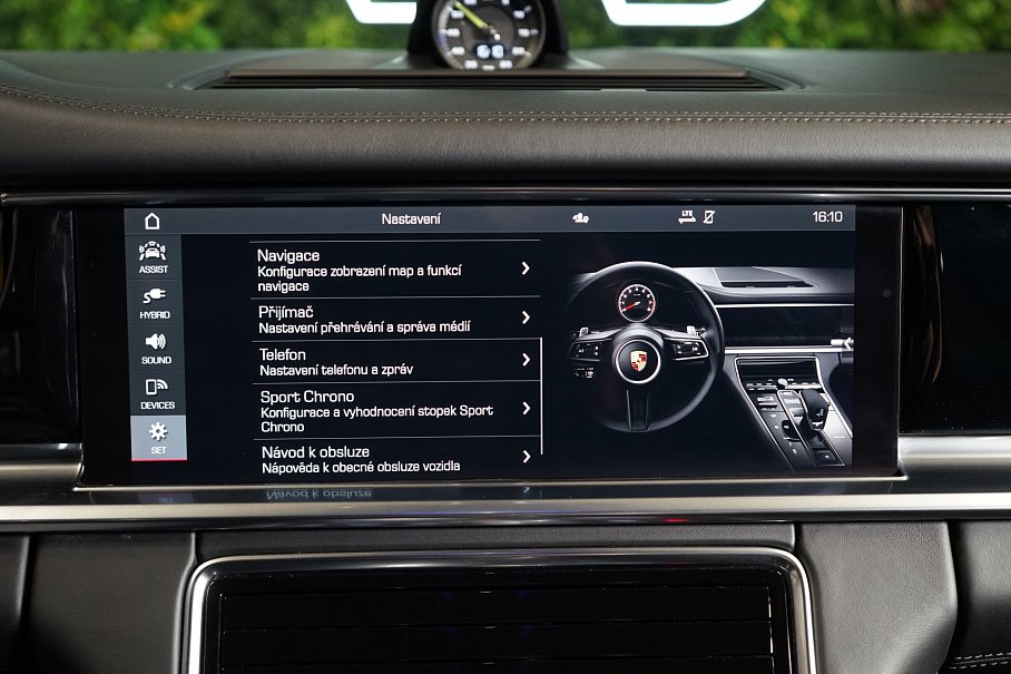 Porsche Panamera 4 E-Hybrid