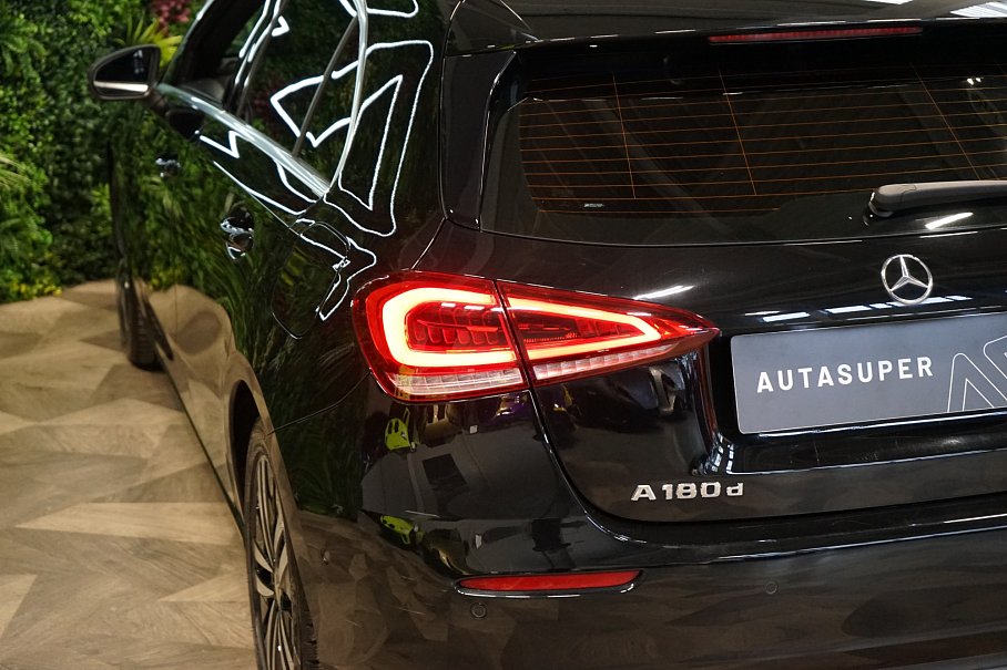 Mercedes-Benz Třída A 180d