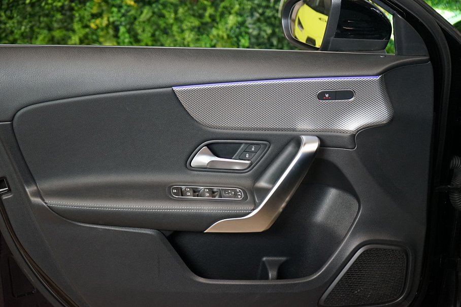 Mercedes-Benz Třída A 180d